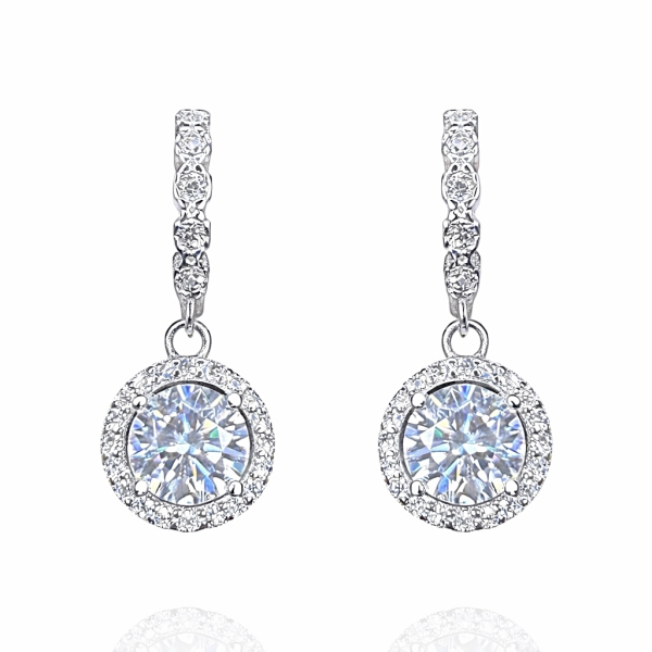 Viseće ženske naušnice sa moissanitom – elegantan i moderan dizajn